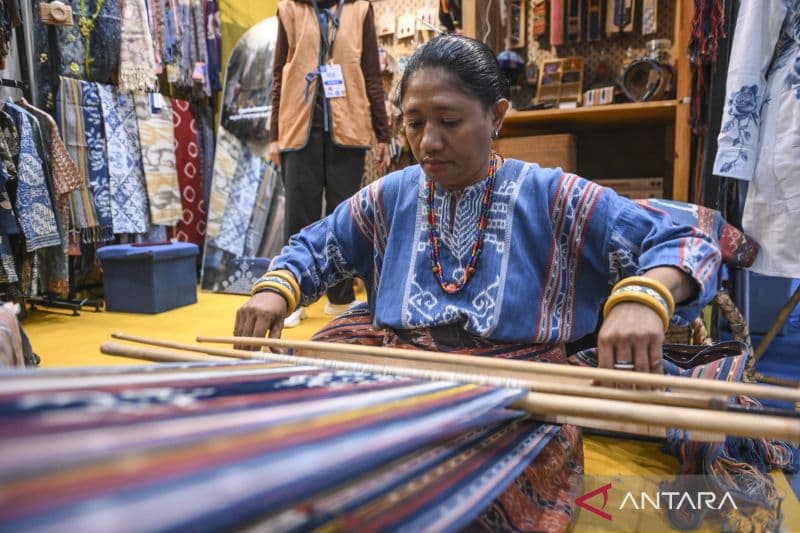 OJK catat pembiayaan UMKM capai Rp1.949 triliun per Juli 2026